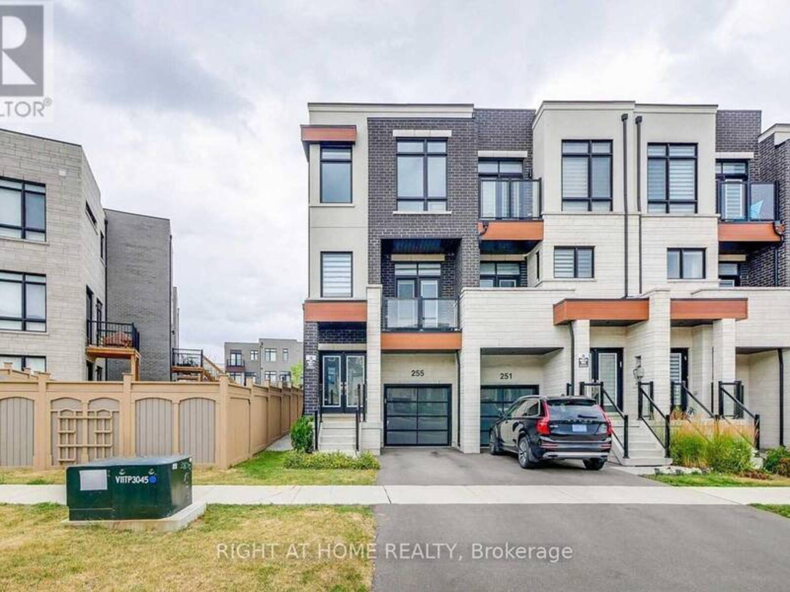 255 THOMAS COOK AVENUE, Vaughan, Ontario L6A 5A1