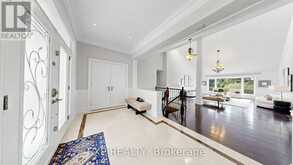 18 MCCOWAN LANE | Whitchurch-Stouffville Ontario | Slide Image Eight