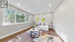 226 OAKRIDGE DRIVE | Toronto Ontario | Slide Image Three