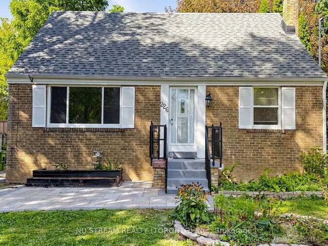 226 OAKRIDGE DRIVE Toronto Ontario, M1M 2B3 - 5 Bedrooms Home For Sale