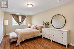648 MOSSBANK COURT | Newmarket Ontario | Slide Image Seventeen