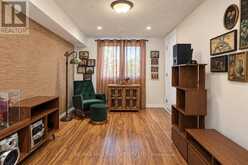 648 MOSSBANK COURT | Newmarket Ontario | Slide Image Twenty