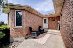 8223 MARCON STREET | Niagara Falls Ontario | Slide Image Four