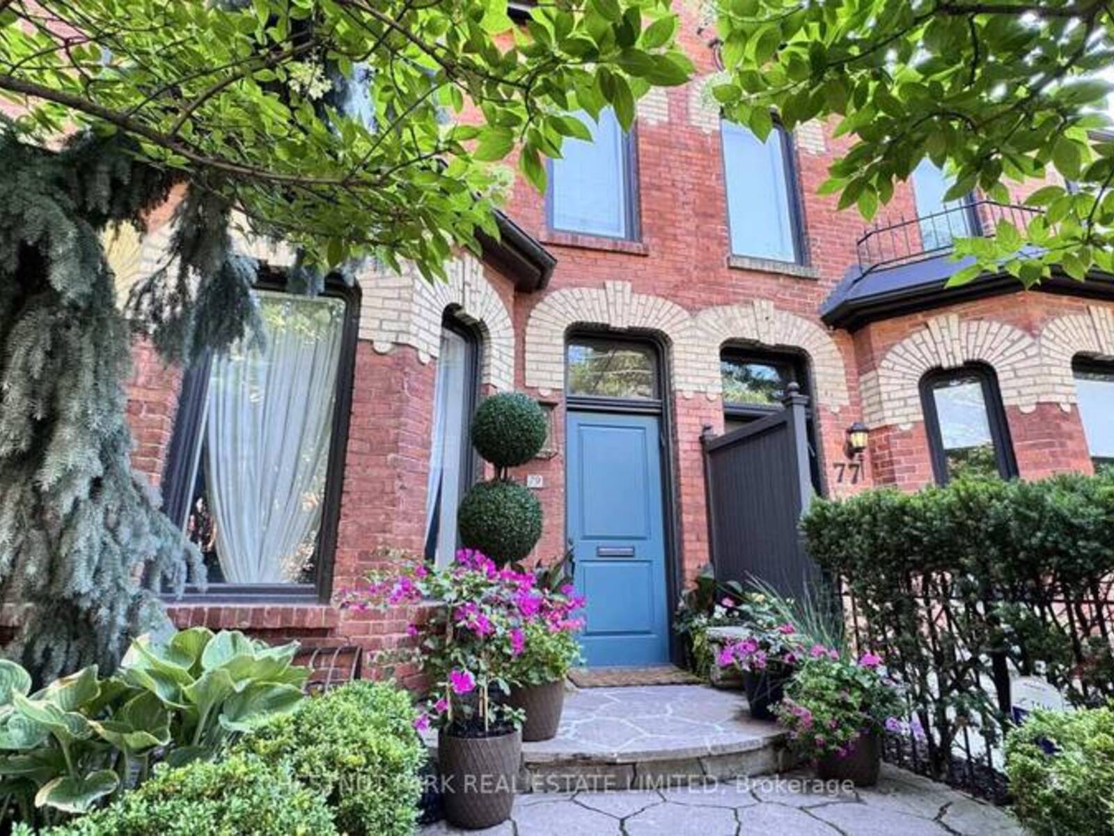 79 HAZELTON AVENUE, Toronto, Ontario M5R 2E3