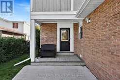 88 RED RIVER CRESCENT | Toronto Ontario | Slide Image Five