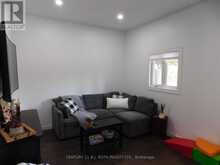 402 WEST STREET | Tay Ontario | Slide Image Thirteen