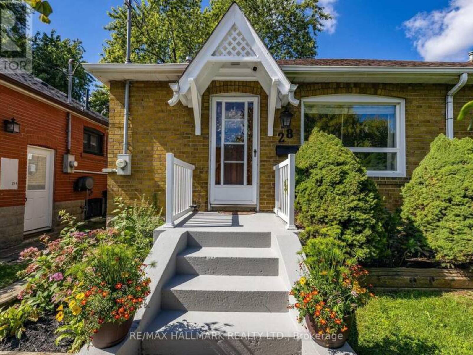 28 THORA AVENUE, Toronto, Ontario M1L 2P9