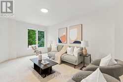 56 INGLEBOROUGH COURT | Markham Ontario | Slide Image Five