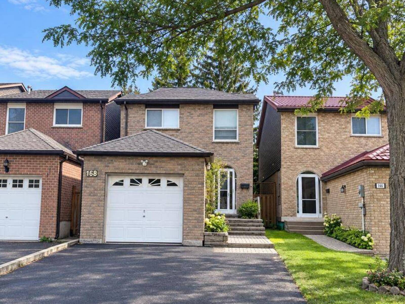 168 MABLEY CRESCENT, Vaughan, Ontario L4J 2Z8