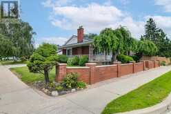 993 ISLINGTON AVENUE | Toronto Ontario | Slide Image Two