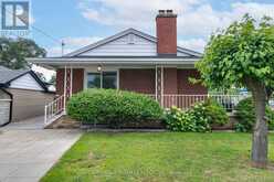 993 ISLINGTON AVENUE | Toronto Ontario | Slide Image Four