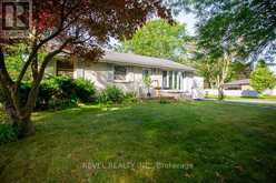 2 MORNING DEW DRIVE | Brantford Ontario | Slide Image Two