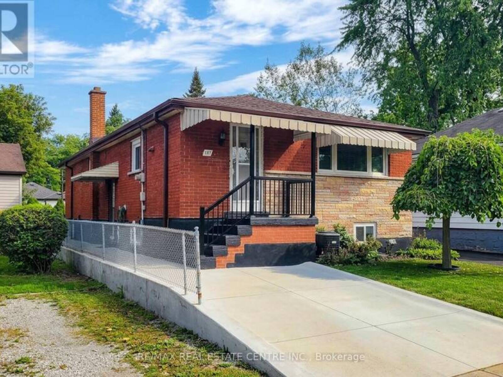 137 EAST 16TH STREET, Hamilton, Ontario L9A 4J4