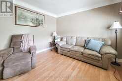 137 EAST 16TH STREET | Hamilton Ontario | Slide Image Eleven