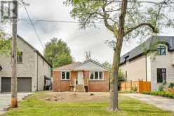32 WIGAN CRESCENT | Toronto Ontario | Slide Image One