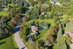 64 ELDERBERRY TRAIL | Aurora Ontario | Slide Image Nine
