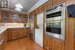 1316 NEVARC DRIVE | Burlington Ontario | Slide Image Thirteen
