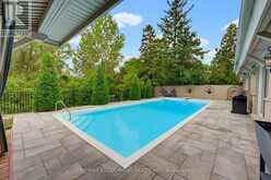 1316 NEVARC DRIVE | Burlington Ontario | Slide Image Nineteen