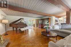 1316 NEVARC DRIVE | Burlington Ontario | Slide Image Eight