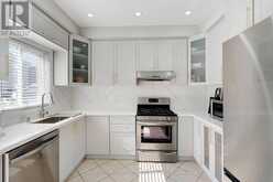 221 ANDREWS TRAIL | Milton Ontario | Slide Image Twelve