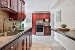 45 DOONAREE DRIVE | Toronto Ontario | Slide Image Thirteen