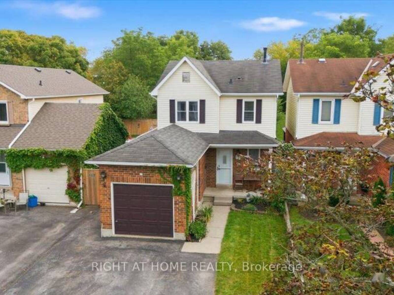 31 PROUT DRIVE, Clarington, Ontario L1C 4A3