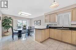 30 GRACEVIEW COURT | Vaughan Ontario | Slide Image Thirteen