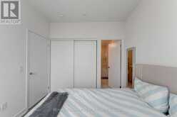 1120 - 10 HONEYCRISP CRESCENT | Vaughan Ontario | Slide Image Ten