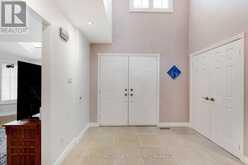 26 ALBERY CRESCENT | Aurora Ontario | Slide Image Eight