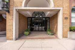 204 - 221 ROBINSON STREET E | Oakville Ontario | Slide Image Four