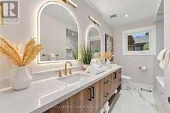 11 BROOK TREE CRESCENT | Toronto Ontario | Slide Image Thirteen