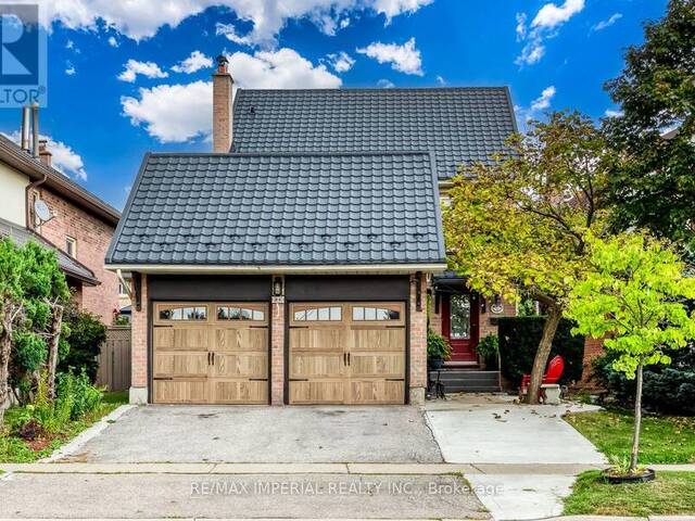 301 KINGSBRIDGE GARDEN CIRCLE Mississauga Ontario, L5R 1L2 - 5 Bedrooms Home For Sale