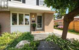 20 GLENGROVE COURT | Brampton Ontario | Slide Image Four
