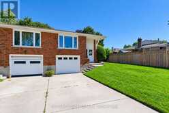 31 GROSBEAK ROAD | Elmira Ontario | Slide Image Two