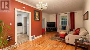 413 MARLBOROUGH STREET N | Cornwall Ontario | Slide Image Three