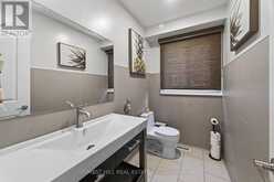 38 CRYSTAL DRIVE | Richmond Hill Ontario | Slide Image Twelve