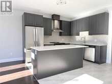 30 PERIWINKLE ROAD | Midhurst Ontario | Slide Image Nine