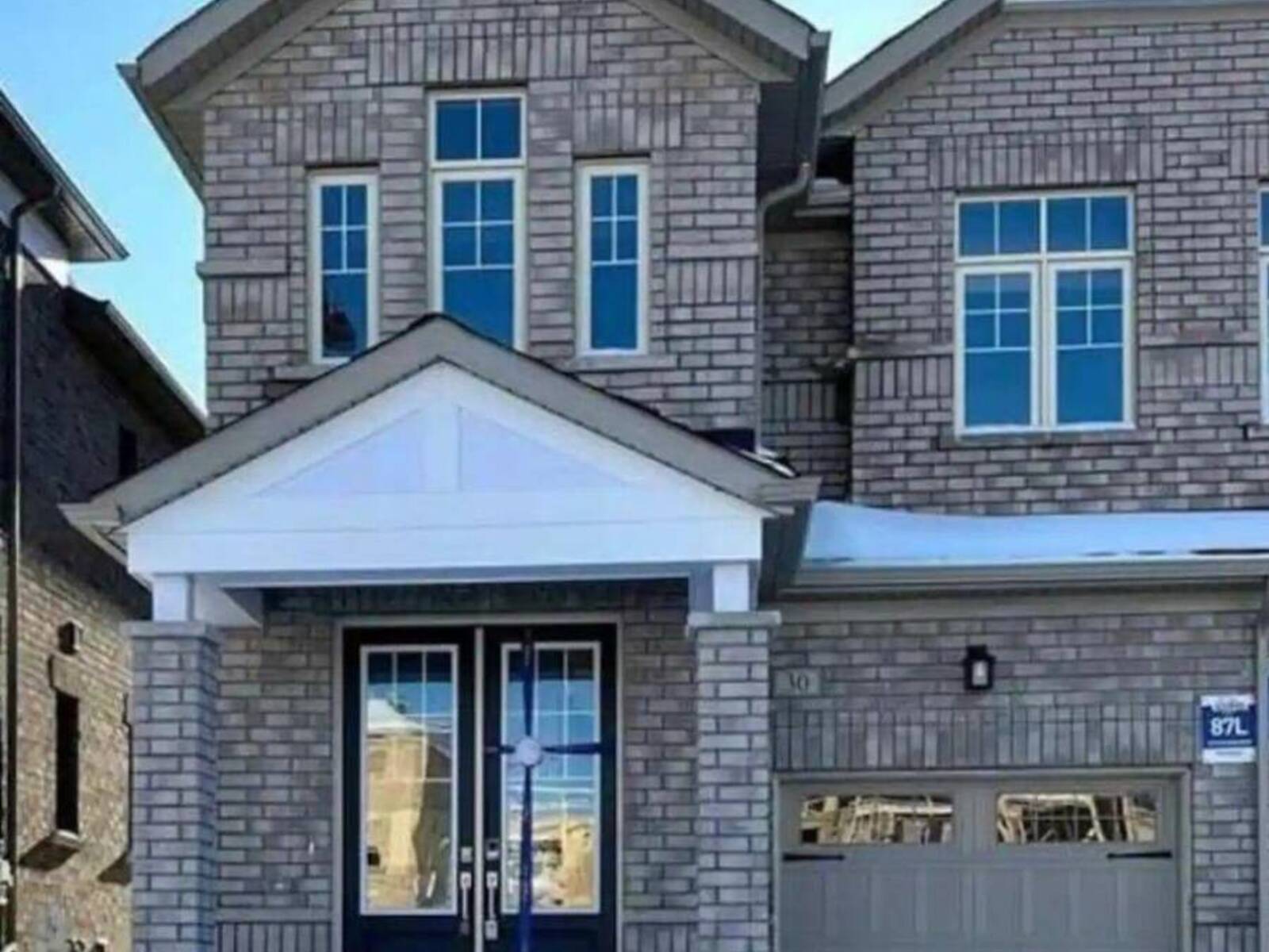 30 PERIWINKLE ROAD, Midhurst, Ontario L9X 2C8
