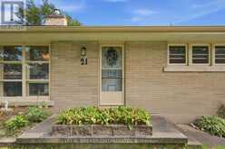 21 OAKWOOD AVENUE | Kitchener Ontario | Slide Image Five