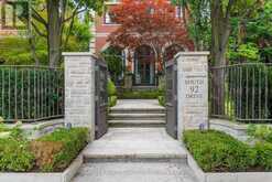 92 SOUTH DRIVE | Toronto Ontario | Slide Image Two