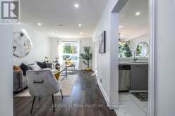 43 WATERTON CRESCENT | Richmond Hill Ontario | Slide Image Eight