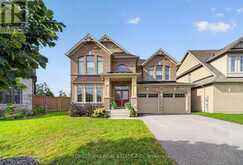 37 RUGMAN CRESCENT | Springwater Ontario | Slide Image One