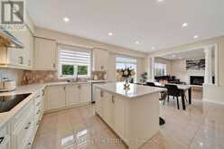 37 RUGMAN CRESCENT | Springwater Ontario | Slide Image Nine