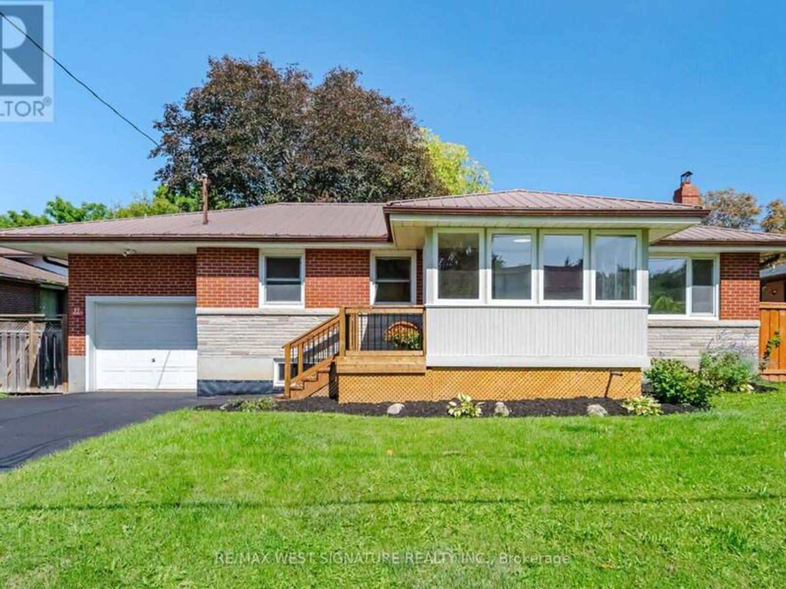 55 JOHN STREET, Caledon, Ontario L7K 0C4
