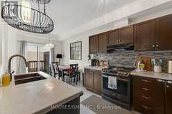 35 PALACEBEACH TRAIL | Hamilton Ontario | Slide Image Eight