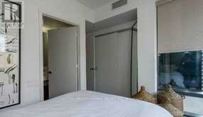 1605 - 5 ST JOSEPH STREET | Toronto Ontario | Slide Image Nine