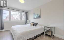 15 HAMSTEAD AVENUE | Toronto Ontario | Slide Image Nineteen