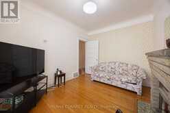 60 HAZELWOOD AVENUE | Toronto Ontario | Slide Image Seven