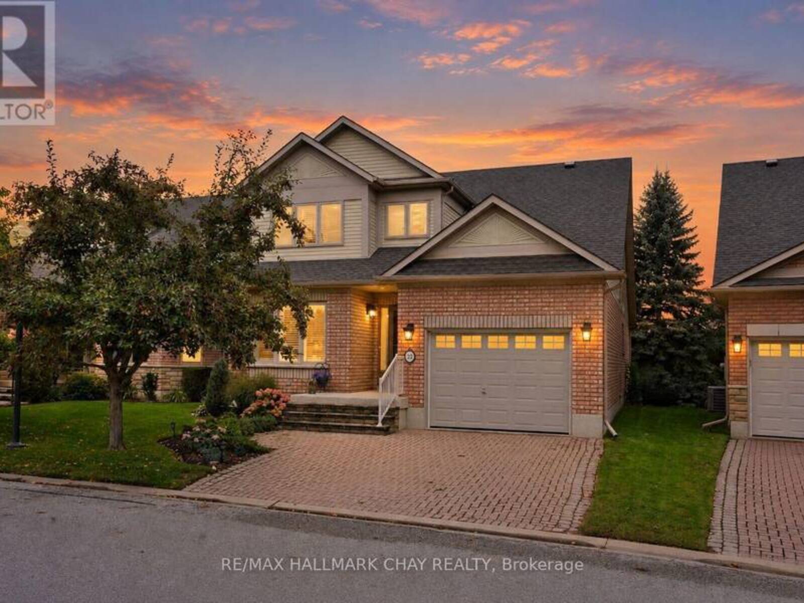 22 BRIAR GATE WAY, New Tecumseth, Ontario L9R 2A4