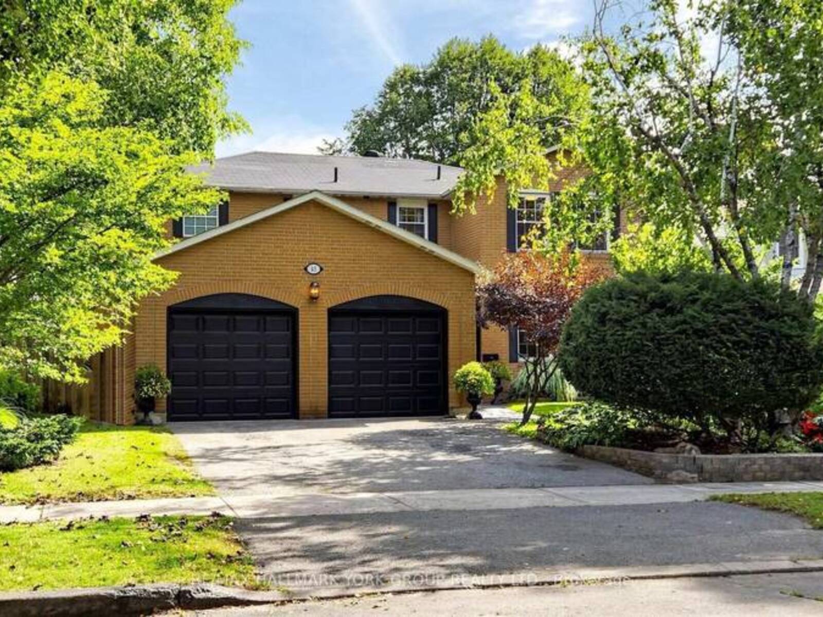45 PINNACLE ROAD, Toronto, Ontario M2L 2V6